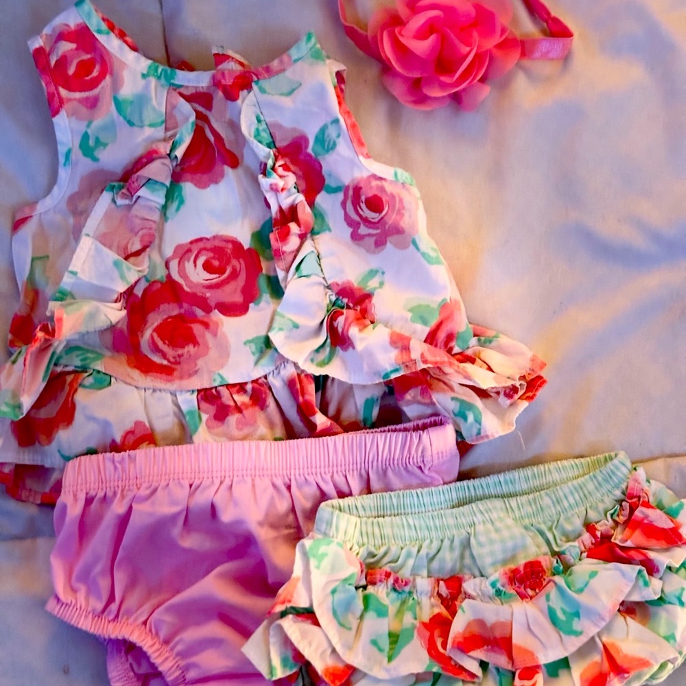 Size 3mth-9mth baby girl brand name assorted gently used wardrobe!!